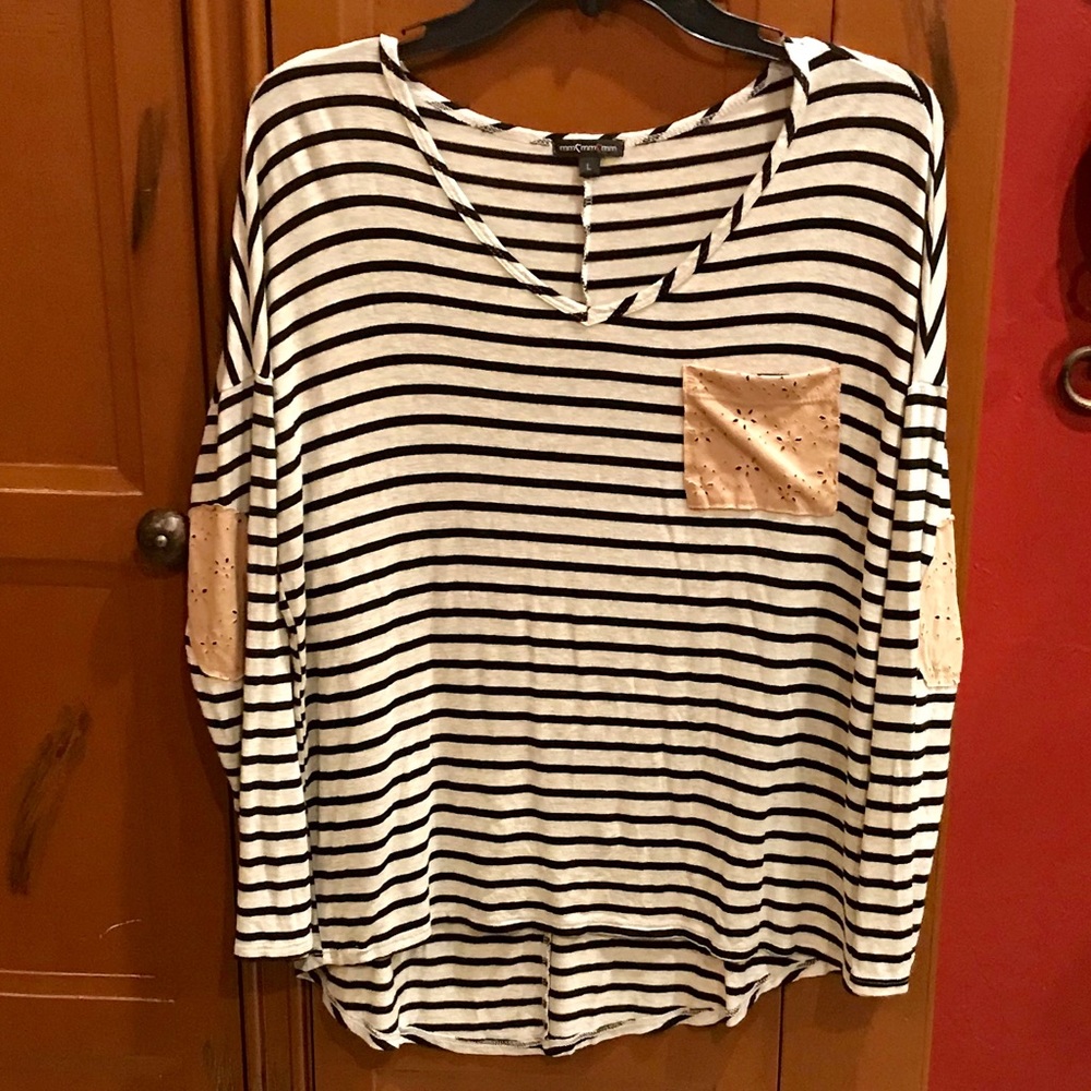 ***MMMMMM Blouse - L/S Size Large - Blk/Wht Stripe